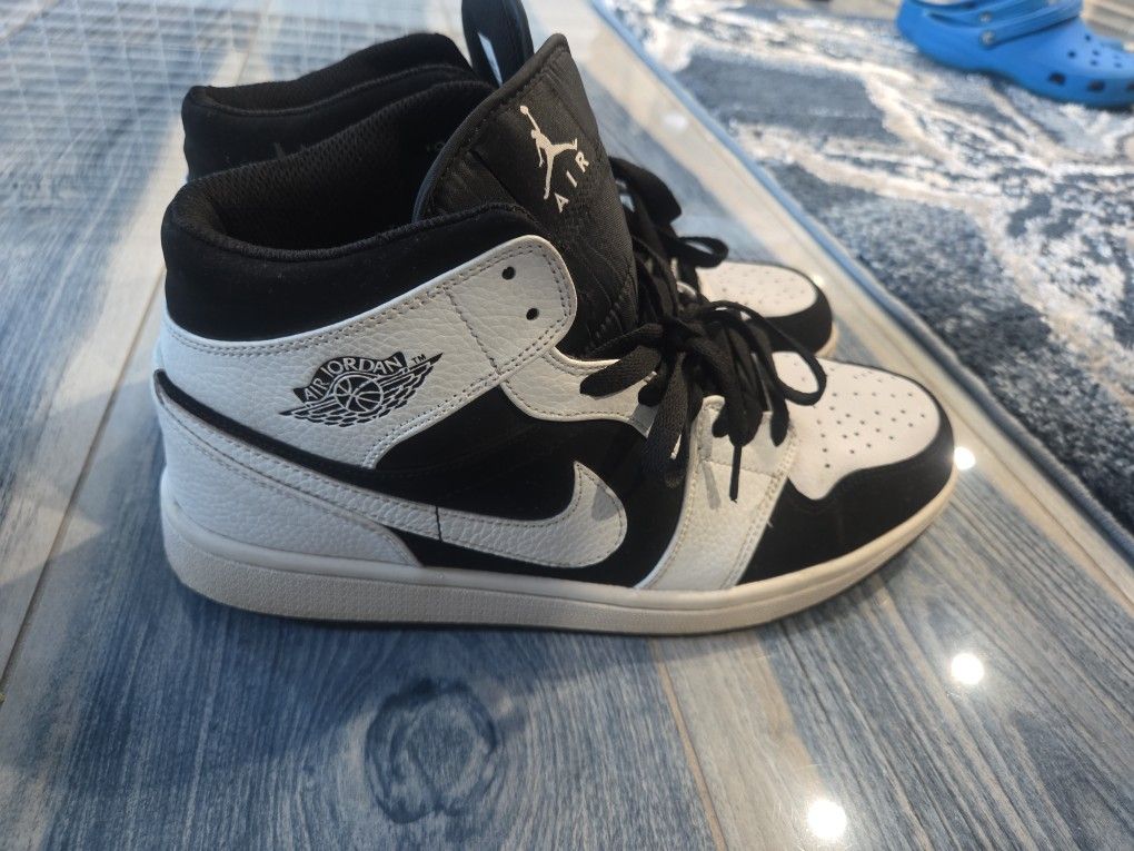 JORDAN 1'S