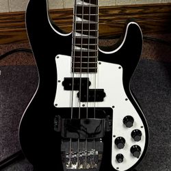 Jackson X-Series Concert Bass 