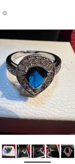Women’s Blue Sapphire Ring