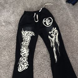 hellstar sweats small 