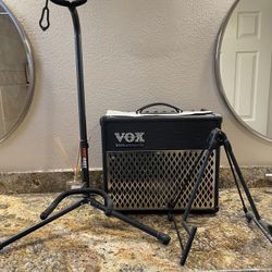 Amp And 2 Guitar Stands