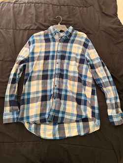 Men’s St. John’s Bay Plaid Flannel Shirt – Size Large – Blue/Cream