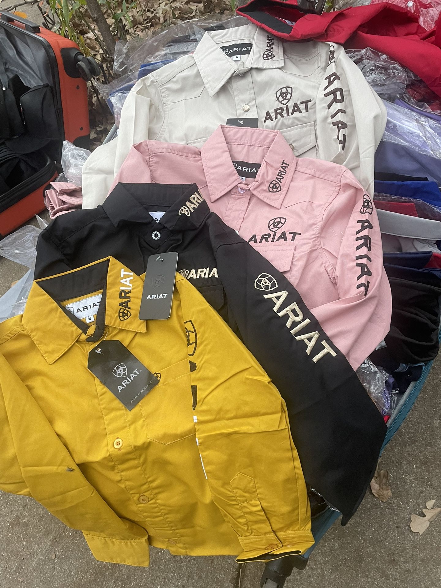 Camisas Ariat De Mexico Para Bebés Y Niño 14-16 Meses A 14 De Toddler, $25 Cada Una Seagoville Tx