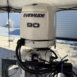 90 HP 2013 Evinrude ETEC , All Rigging , Side Control and Prop are Included 