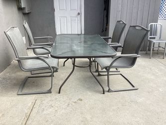 Table Set / Comedor