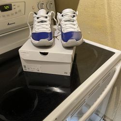 Women’s Jordan 11 