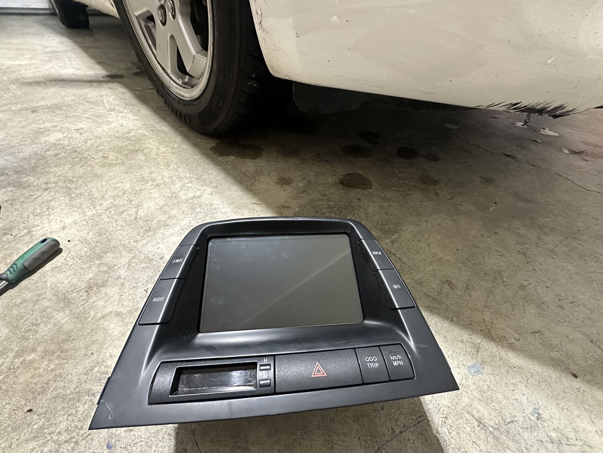 Monitor Screen For Toyota Prius  2005