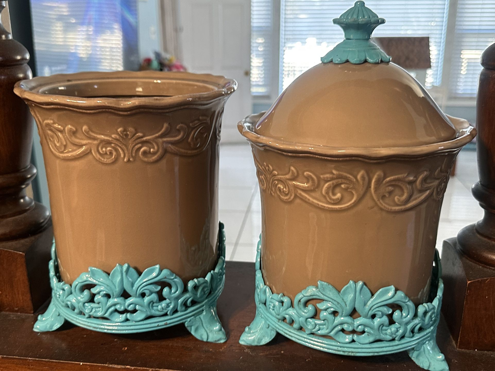 Home decor, canisters plate Vase