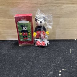 Disney Ornaments Mickey And Maleficent 