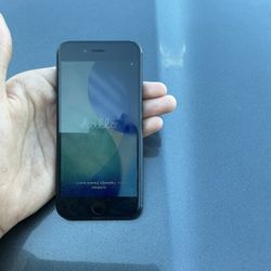 iPhone SE Unlocked ( Check Description)
