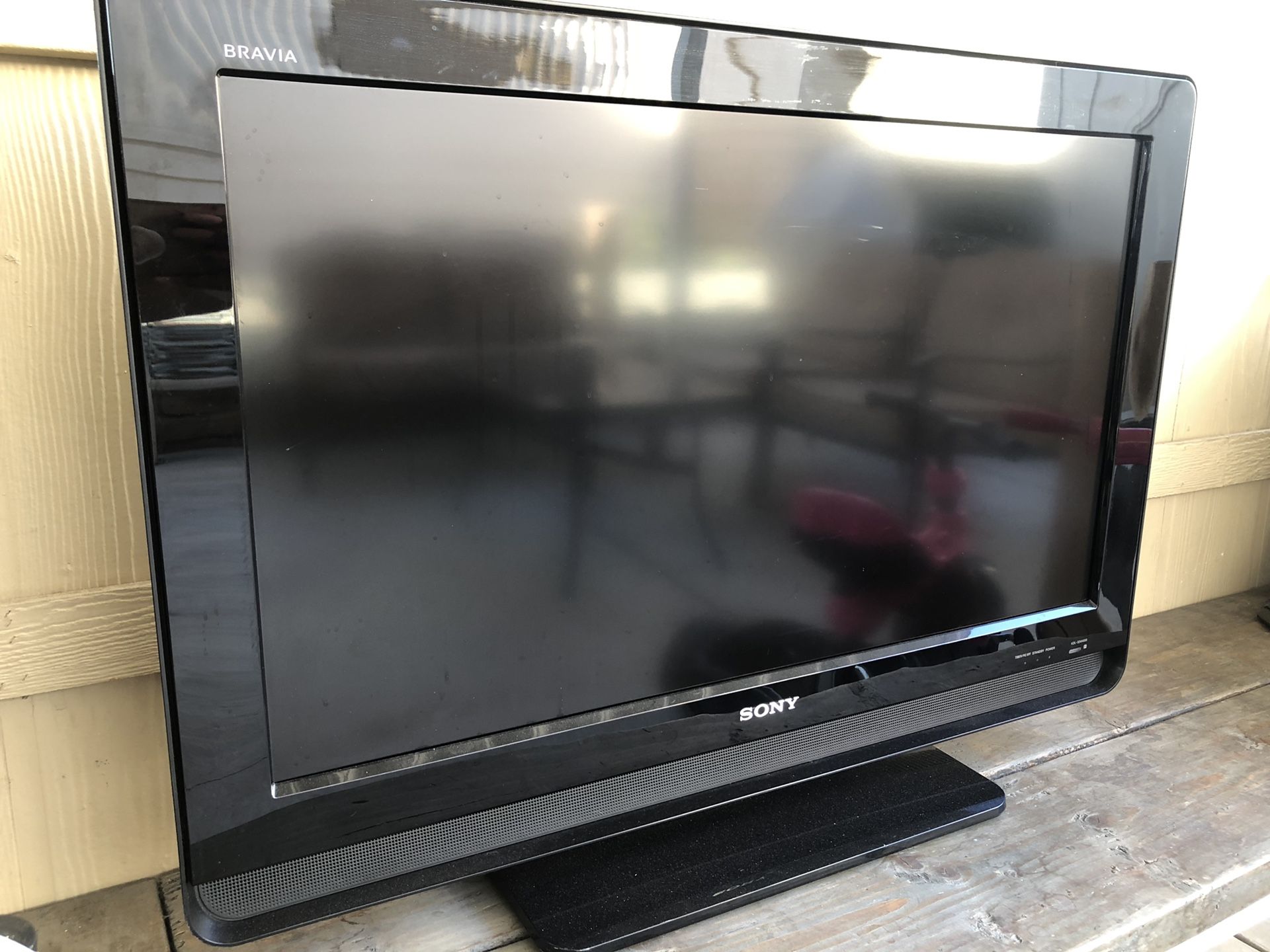 Sony 32” LCD Tv
