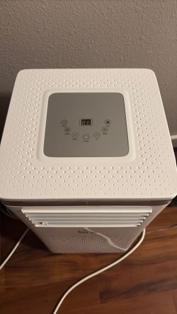 Portable AC. Probably needs recharge