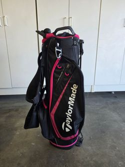 Taylor made golf bag