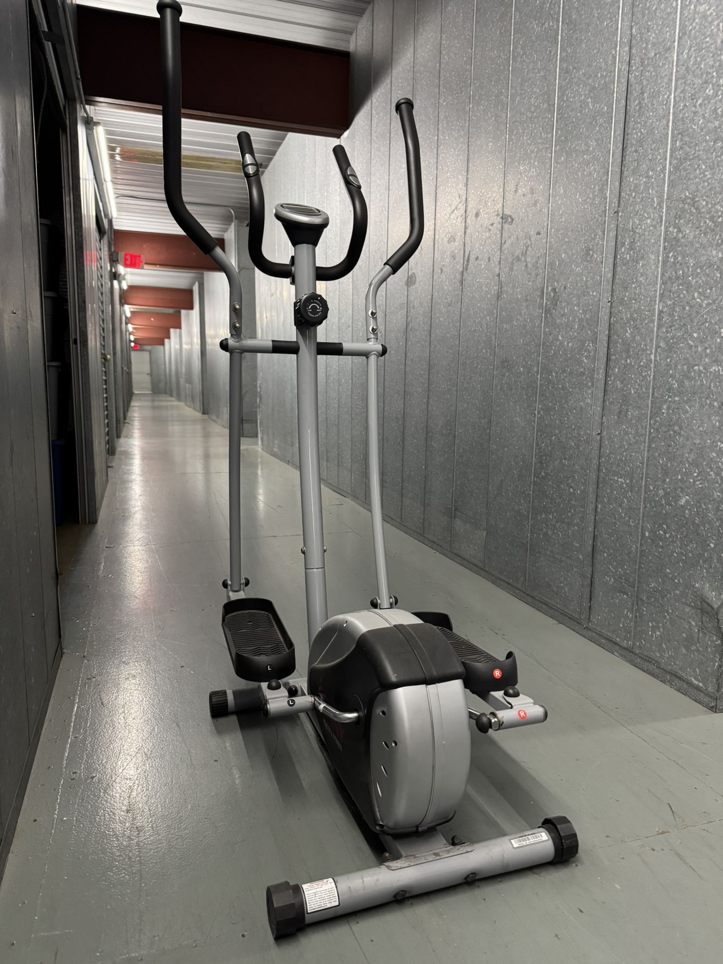 Sunny Health Fitness Elliptical