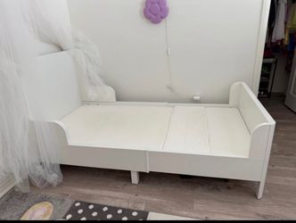 IKEA extendable bed with extendable mattress.