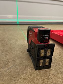Milwaukee Laser