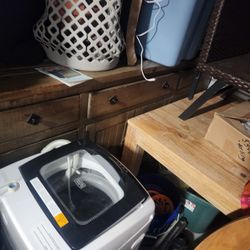 9 Drawer 2 Shelf Dresser, In Good Shape