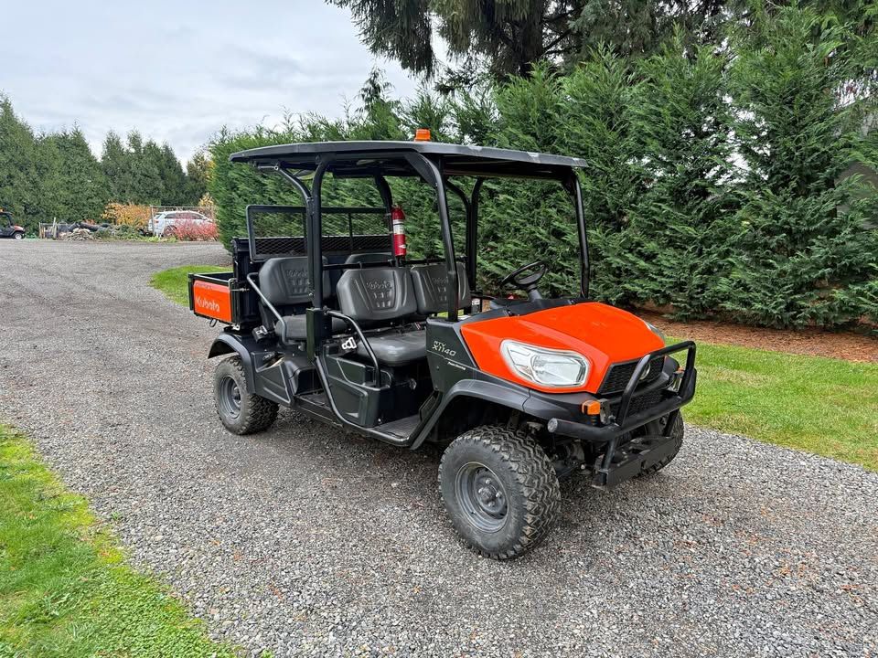 2022 Kubota RTV X1140 - Diesel - 4x4 - Power Dump Bed - Power Steering
