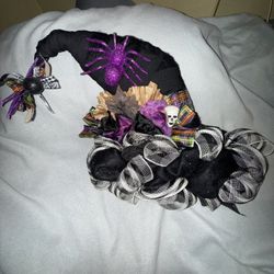 Witch Hat Wreath Decor