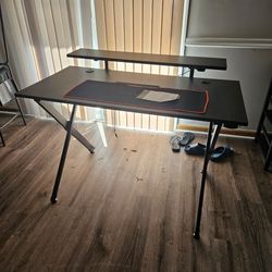 Emerge VIZON 47x26x35in. Black Gaming Desk with Red RGB Strip and Mousepad