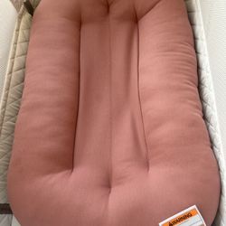 Infant Snuggle Me Organic Lounger 