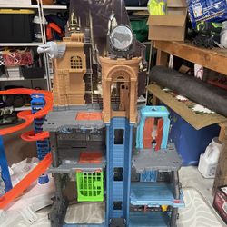 Batman Vs Superman Lair House Vintage Toy 52” Inch