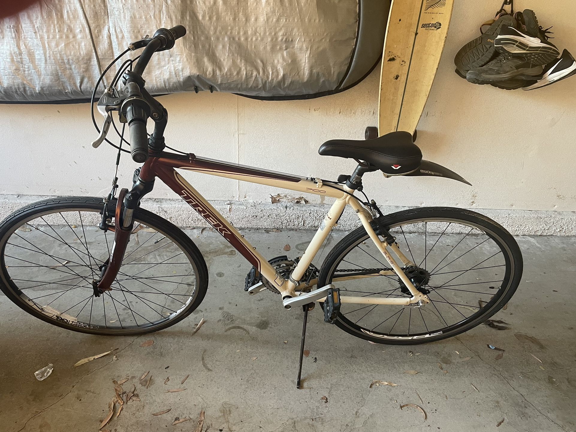 Trek 7100 20” Bike