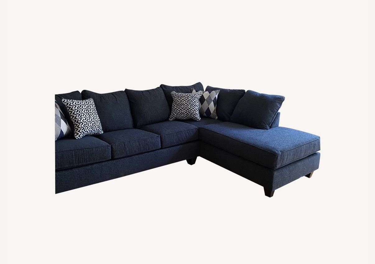 Sectional Navy With Pillows