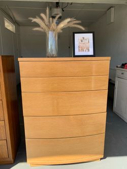 Vintage dresser