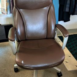 La-Z-Boy Nova Office Chair - GREAT CONDITION - $400 Brand New, get it half off from me!