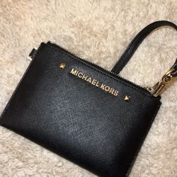 Michael Kors Wristlet Wallet