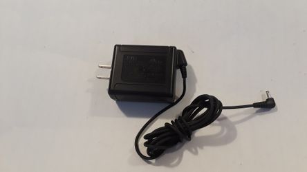 JVC Ac Adapter AP-V10U 11V 1A
