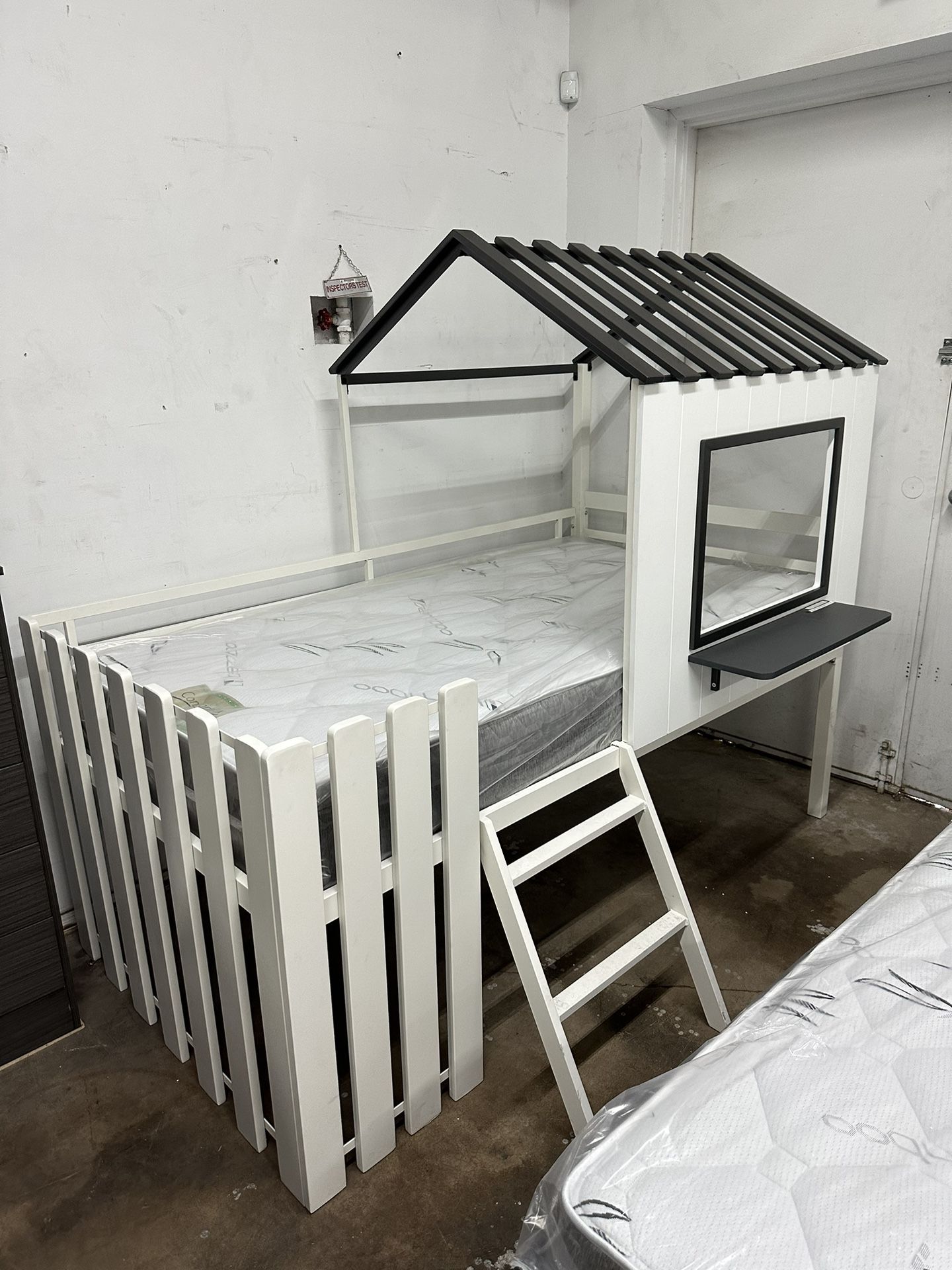 Coaster Twin Loft Bed W/mattress