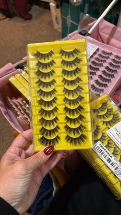 10 Eyelashes 