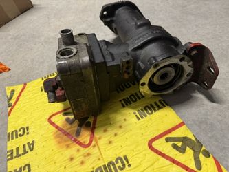 Air Compressor For Cummins 6.7 Box Truck