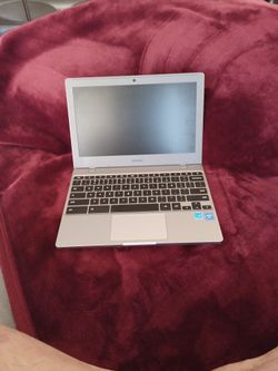 Samsung Chrome Book 32 Gigabytes 