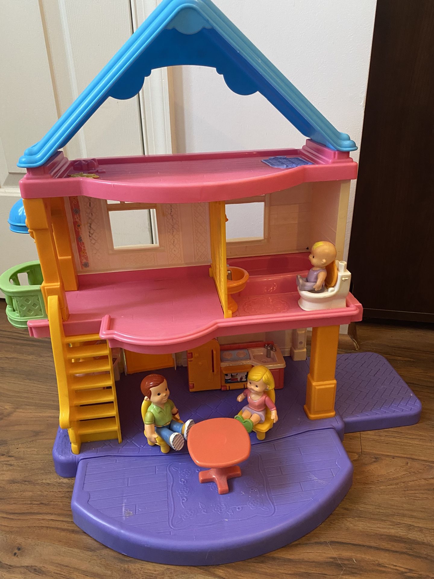 Fisher-Price My First Dollhouse With Furniture 