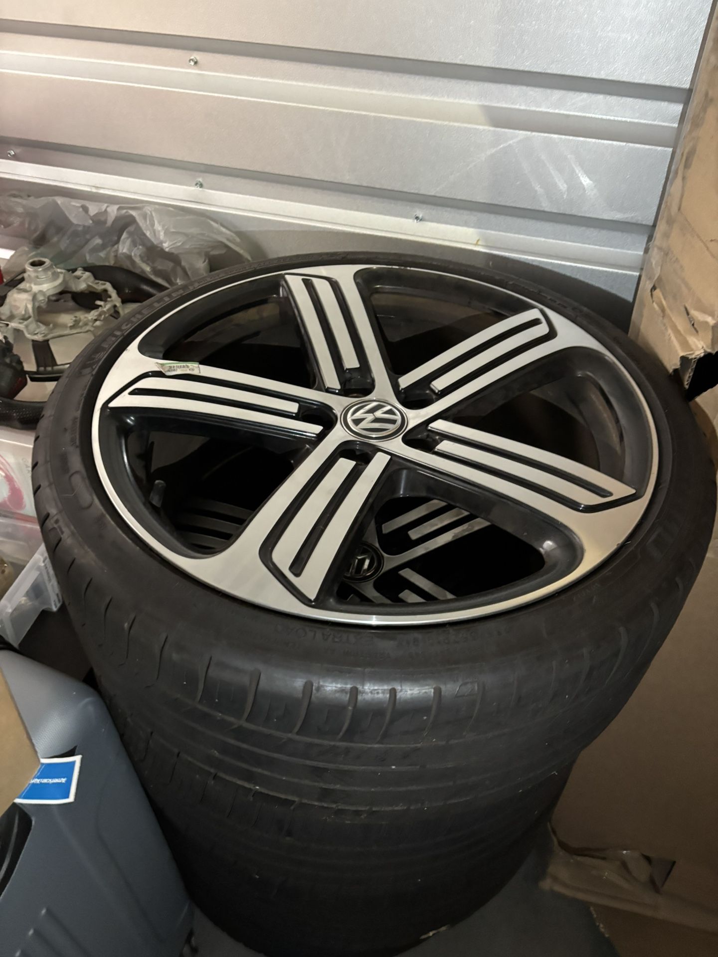 19” OEM Golf R Wheels Cadiz for Sale in San Diego, CA - OfferUp