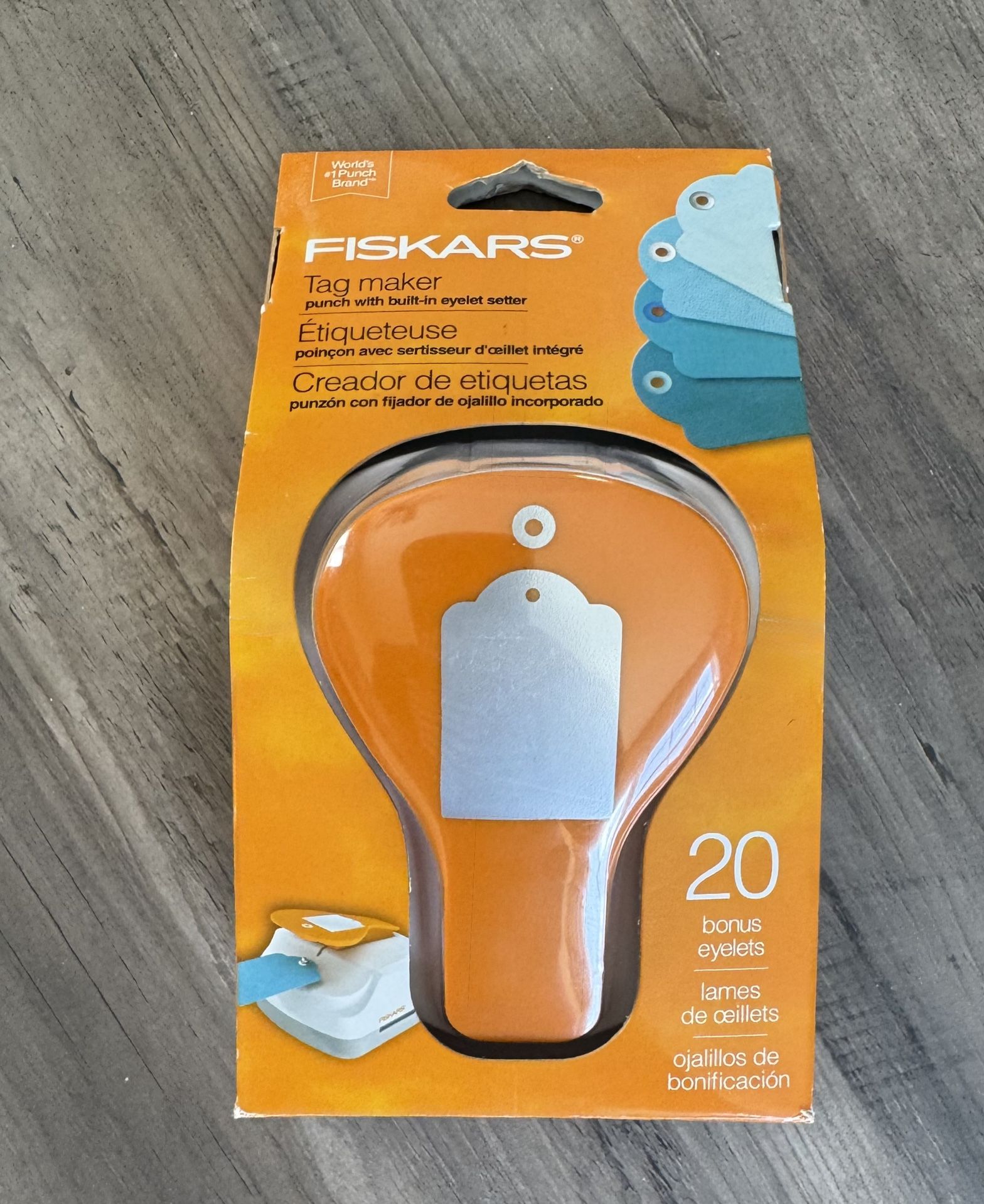 Fiskars Tag Maker