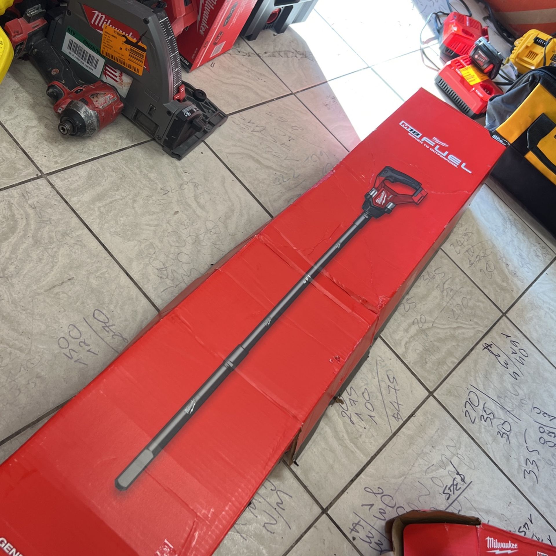 Milwaukee 4 Inch Concrete Pencil Vibrator for Sale in Anaheim, CA OfferUp
