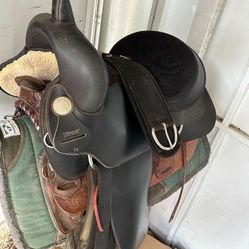Wintec Western Saddle 