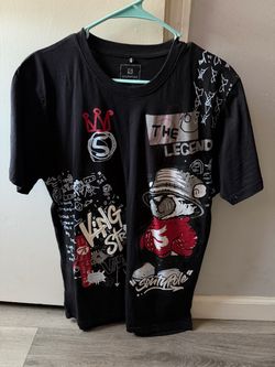 Men’s black Tee size L