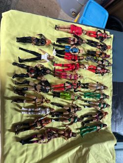 $13 Each Figure Wwe Elite/basic Wrestling Figure