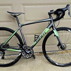 2018 Giant Contend SL Disc 1 (Size Medium) Road Bike