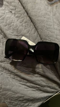 2 sunglasses new dds