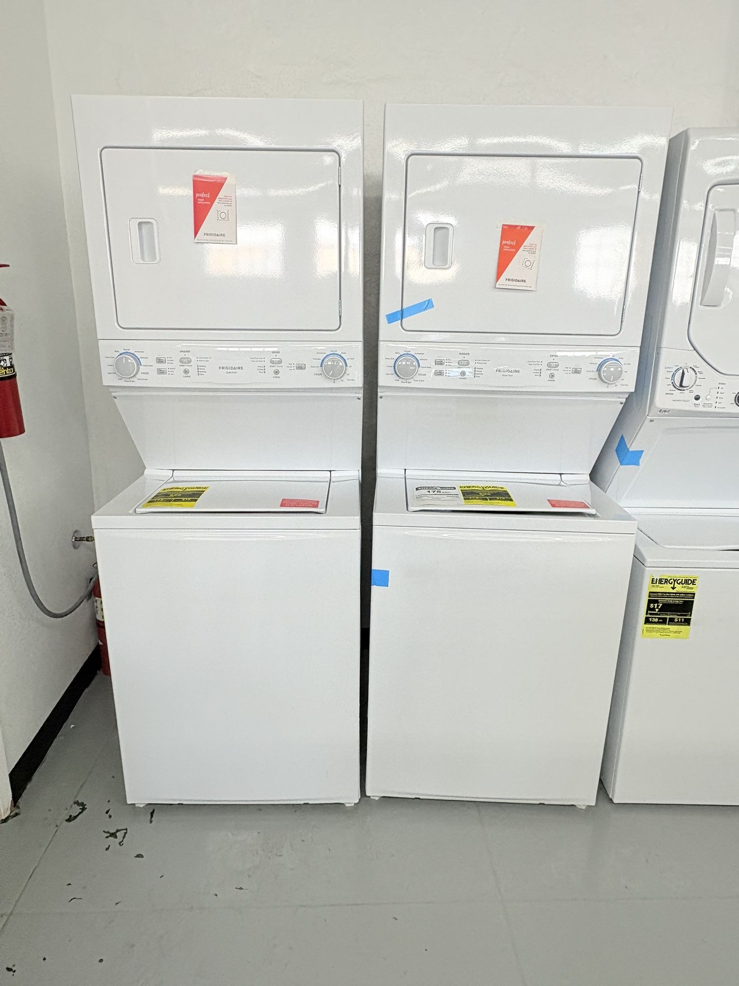 GE 2.3 cu. ft. Washer 4.4 cu. ft. Electric Dryer Combo in White