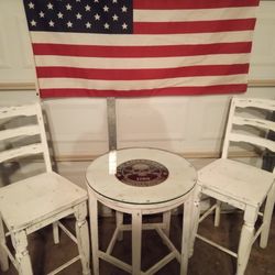 Vintage Table And Chairs 