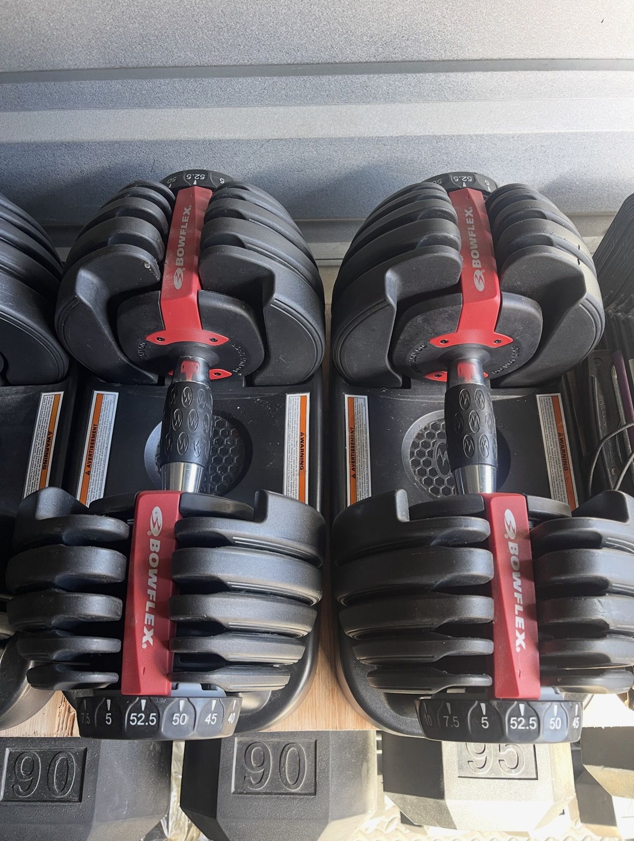 BowFlex SelectTech 552 Adjustable Dumbbells… Home Gym Fitness…. $260 Price Is Firm!!!