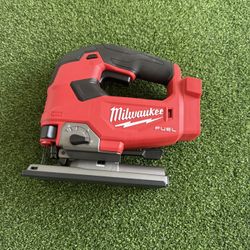 Milwaukee M18 Fuel Brushless Variable Speed Jig Saw
