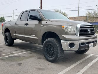 2010 Toyota Tundra SR5 4x4 Clean Title